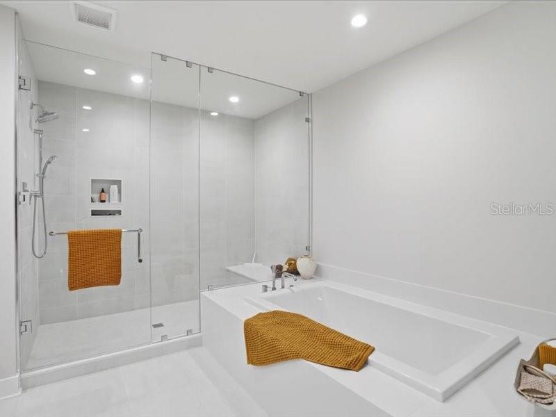 SALTAIRE CONDO - Residential