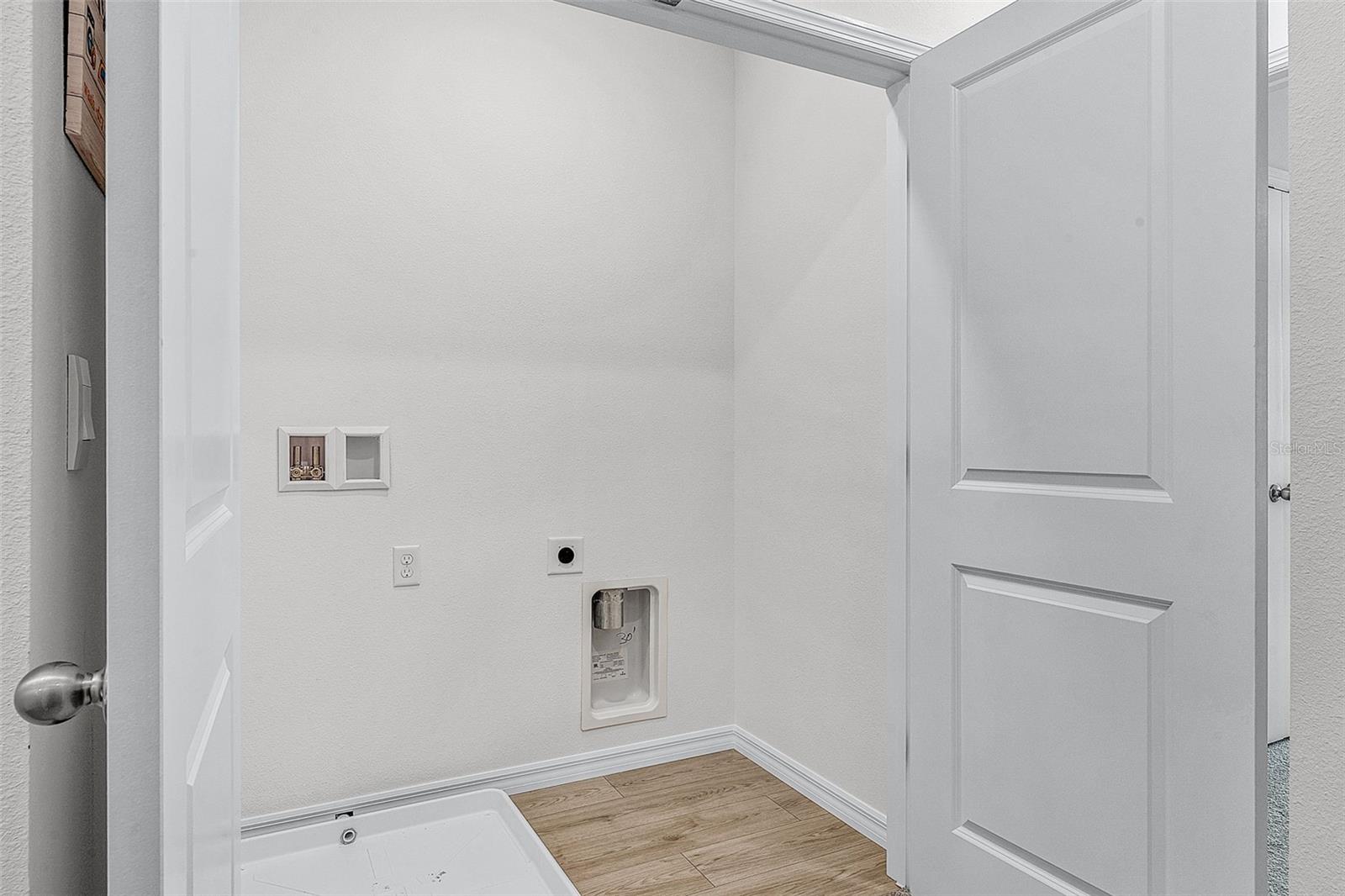 NONA WEST - Residential