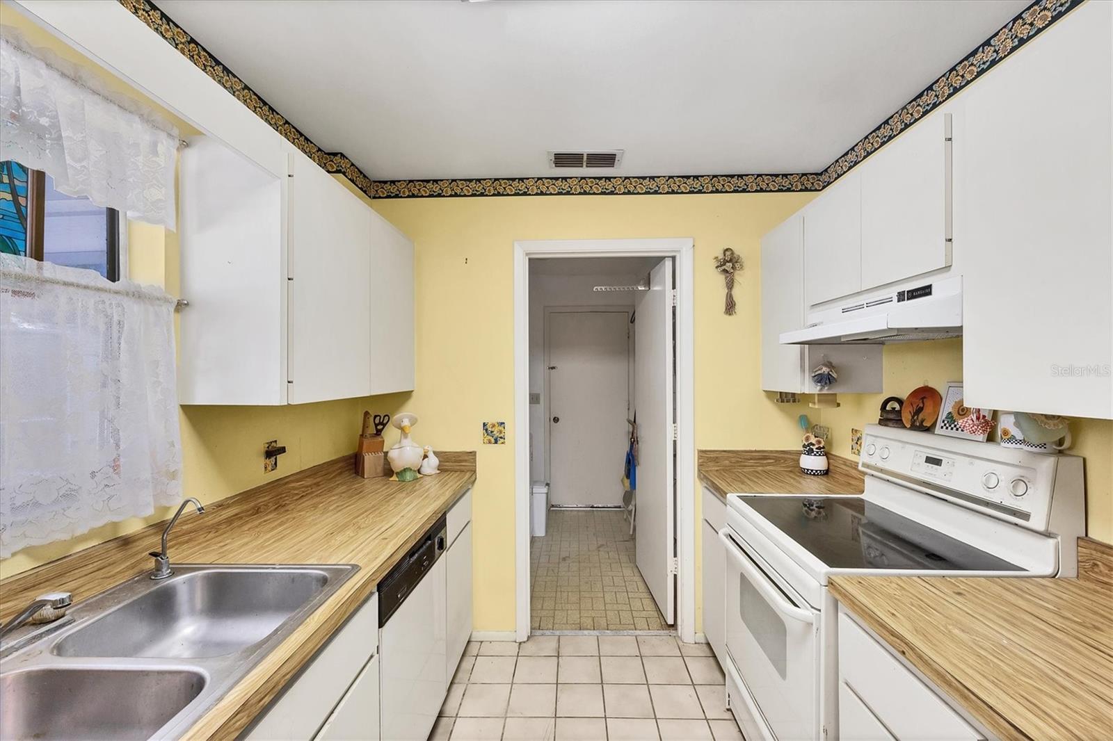 DE SOTO LAKES - Residential