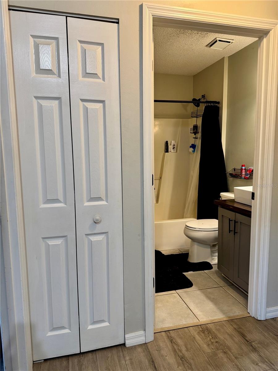 PINE LAKES - Residential