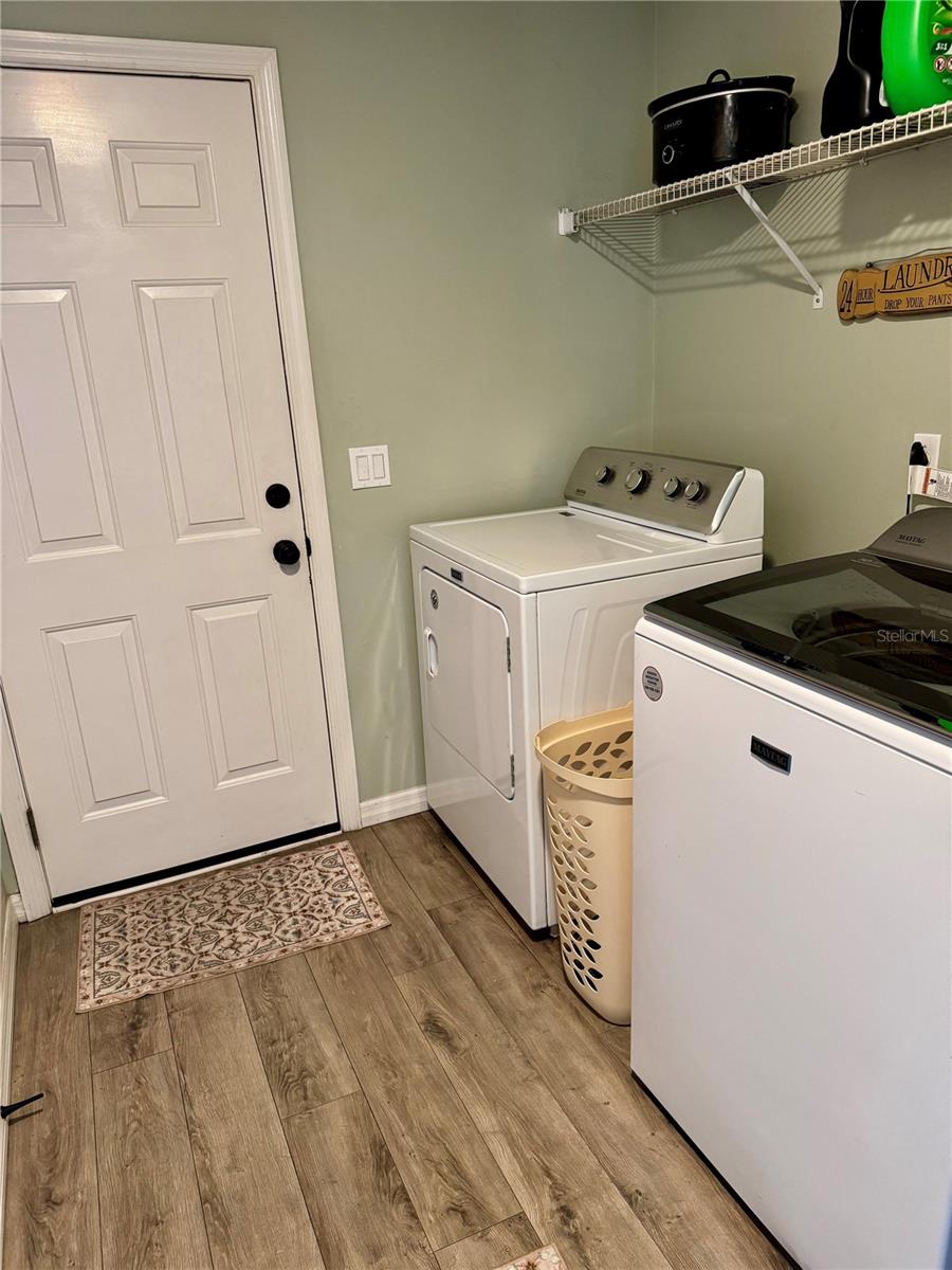 PINE LAKES - Residential