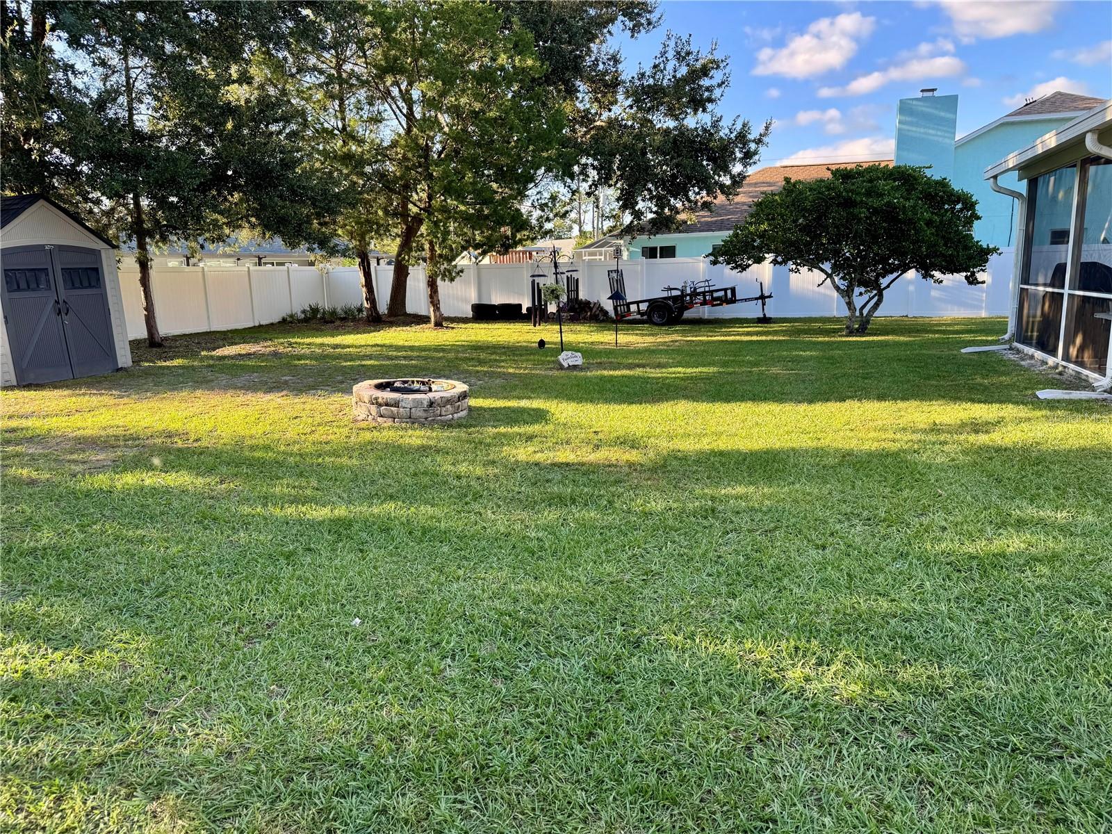 PINE LAKES - Residential