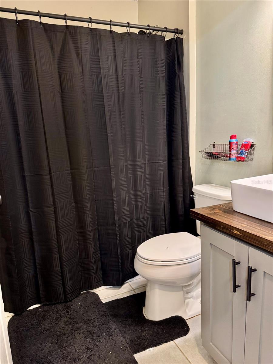 PINE LAKES - Residential