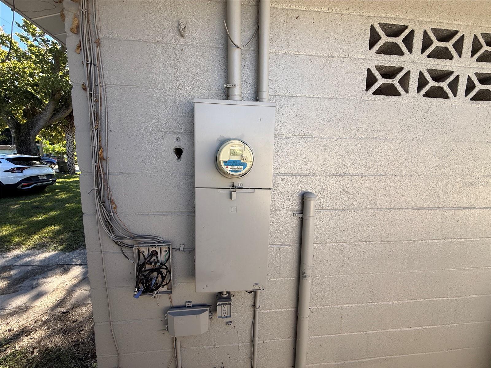 ROBERTA PARK - Residential