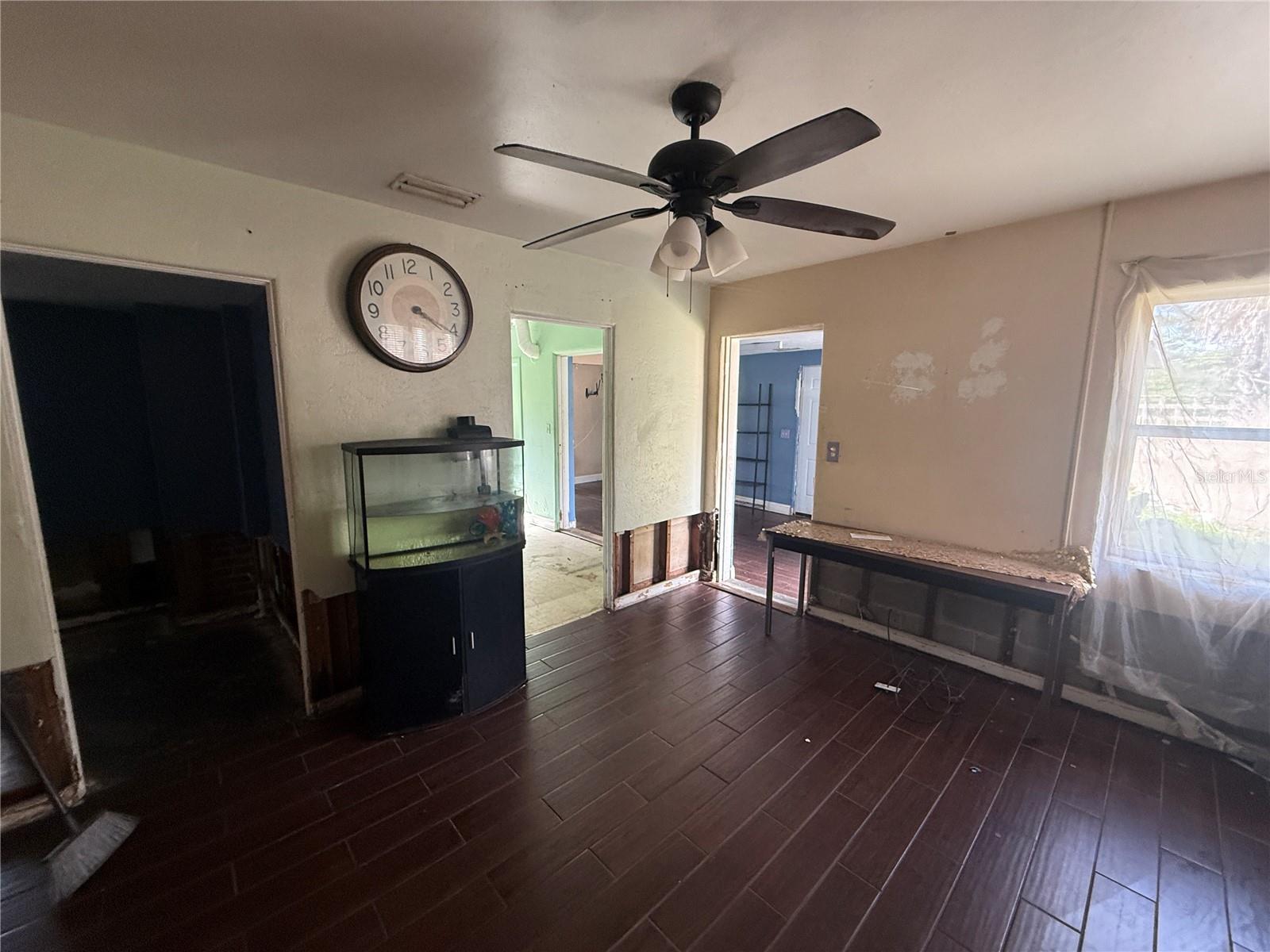 ROBERTA PARK - Residential