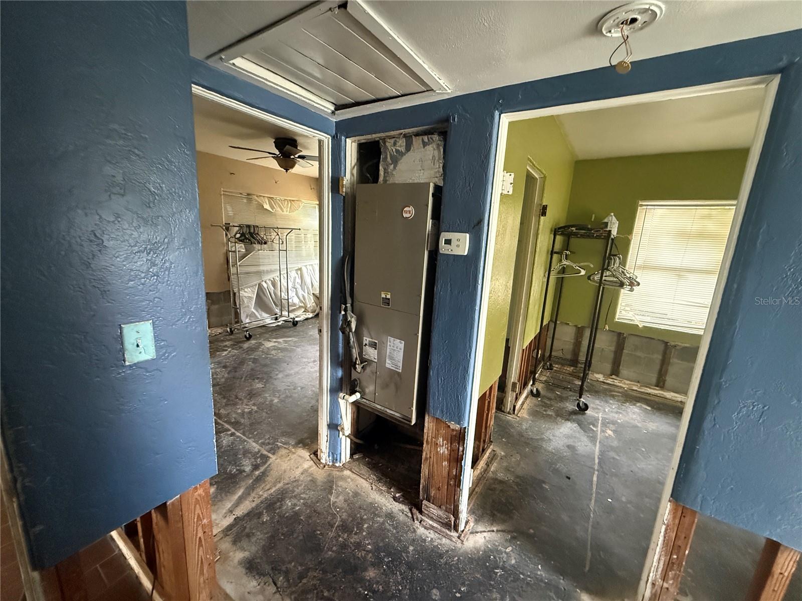 ROBERTA PARK - Residential