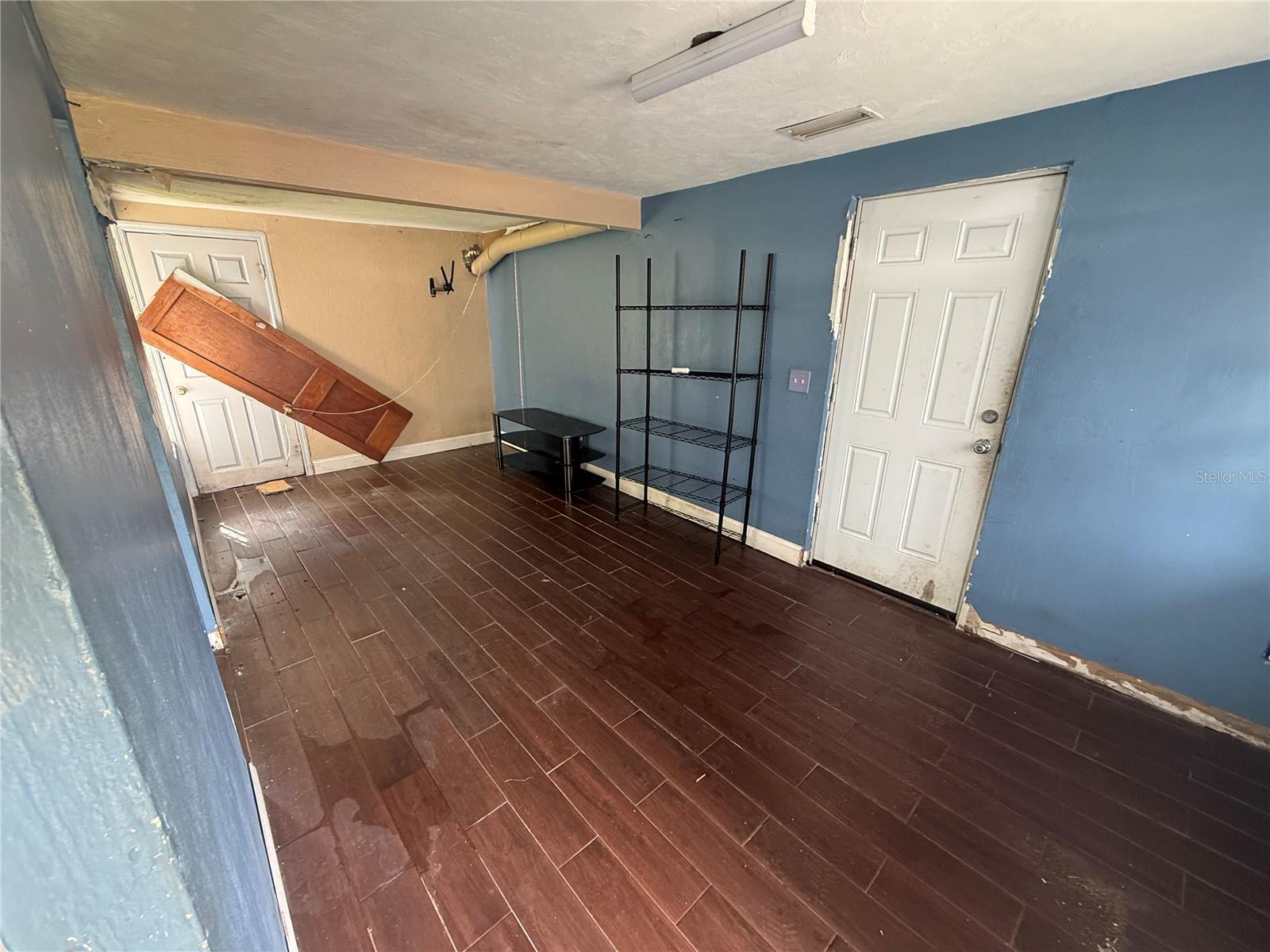 ROBERTA PARK - Residential