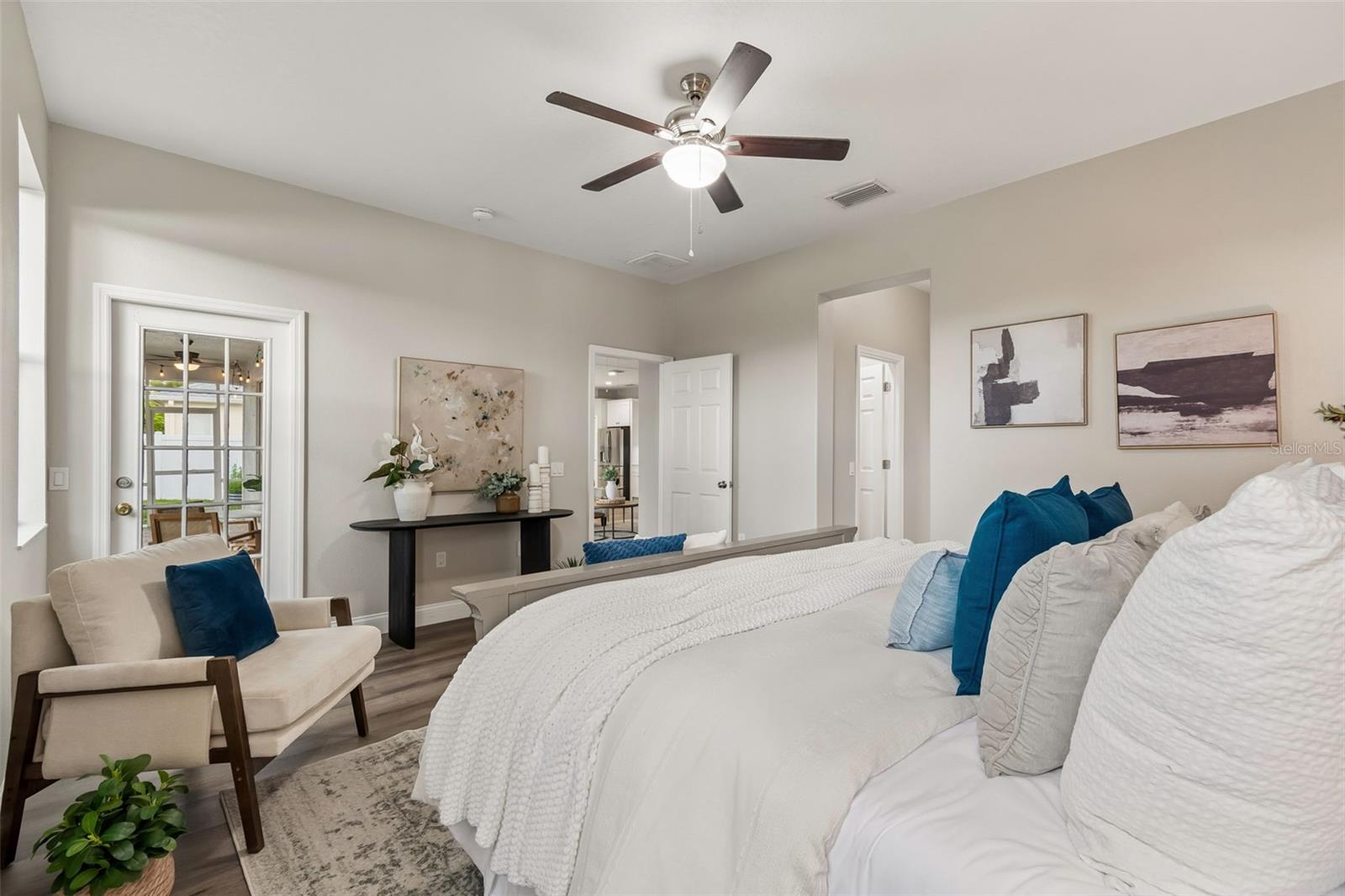 CONCORD STATION PH 01 UNITS A & B - Residential