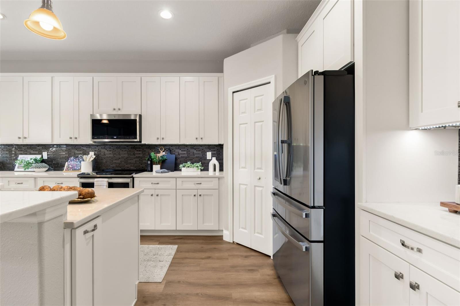 CONCORD STATION PH 01 UNITS A & B - Residential