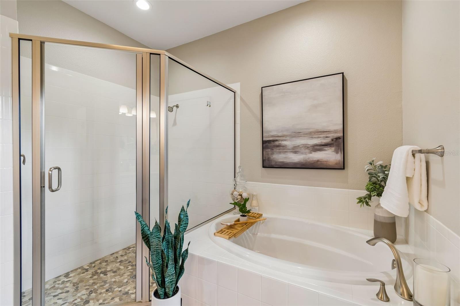 CONCORD STATION PH 01 UNITS A & B - Residential