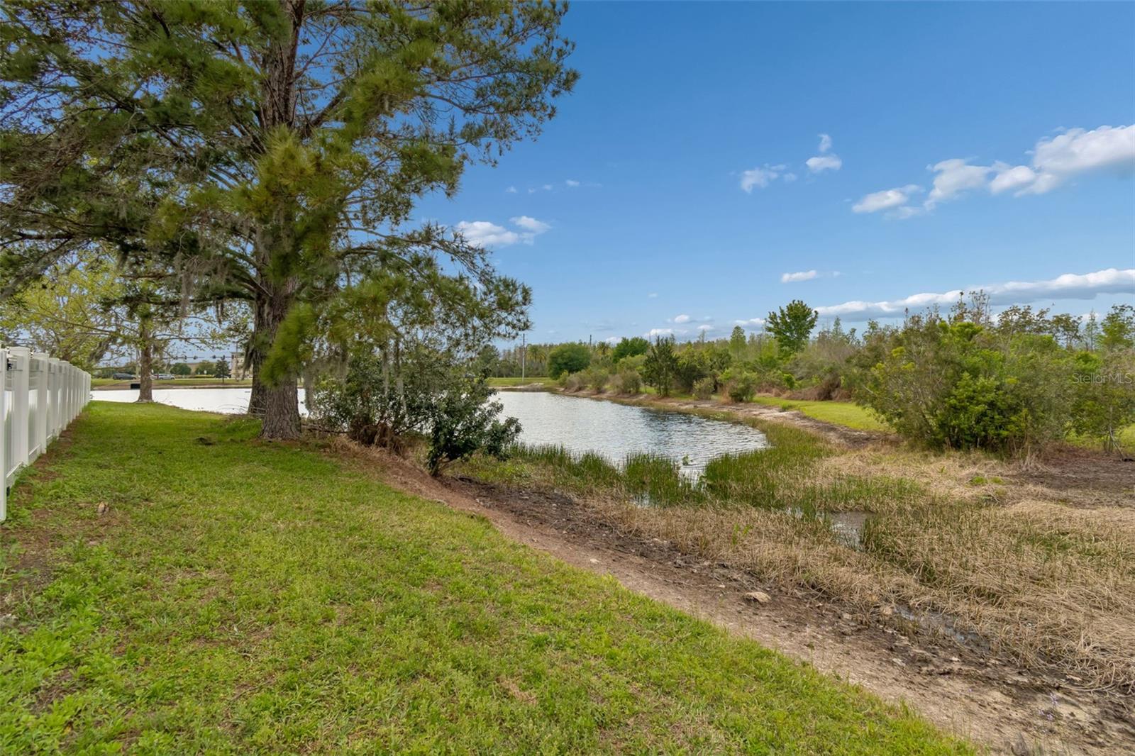 CONCORD STATION PH 01 UNITS A & B - Residential