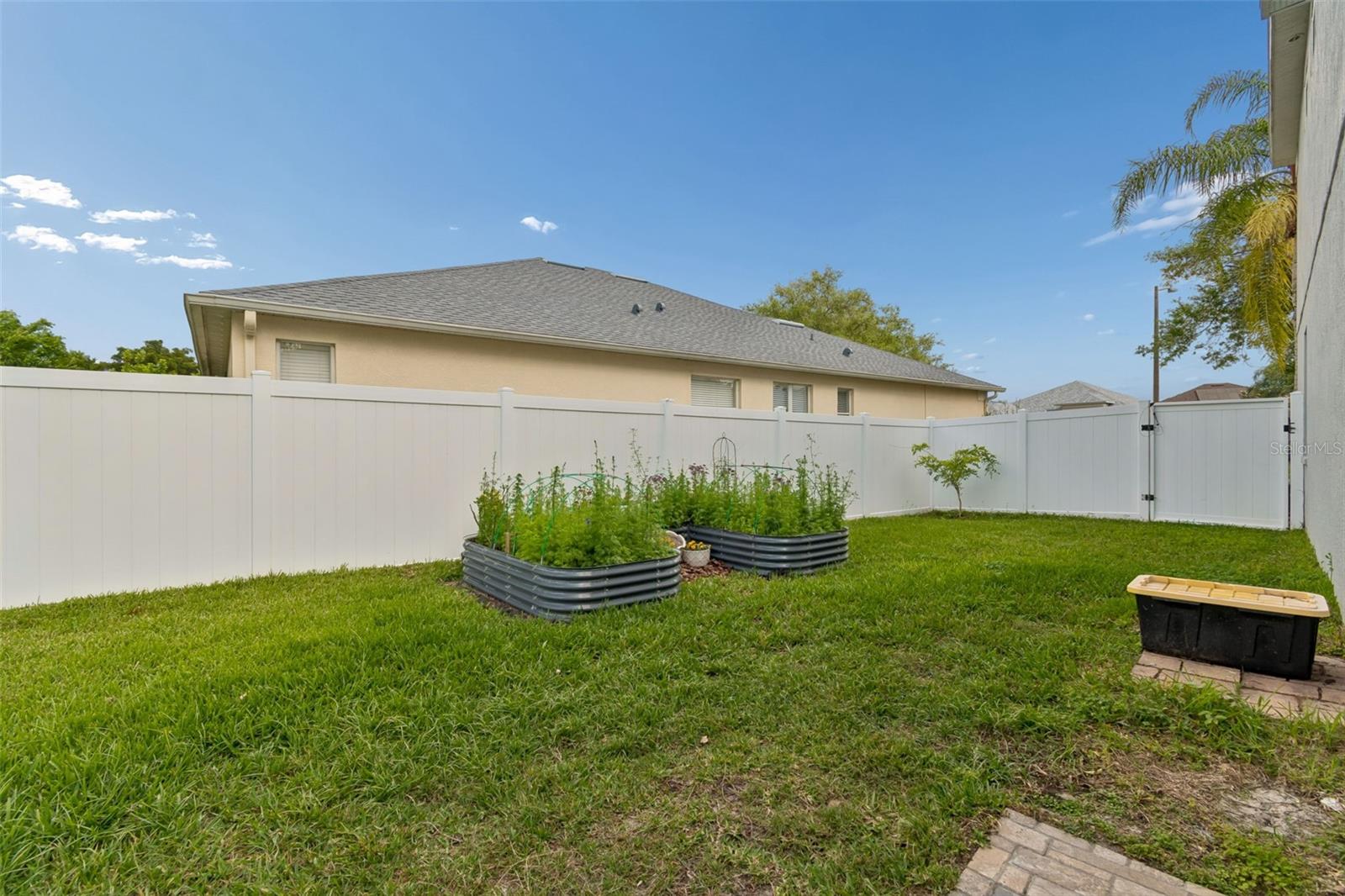 CONCORD STATION PH 01 UNITS A & B - Residential