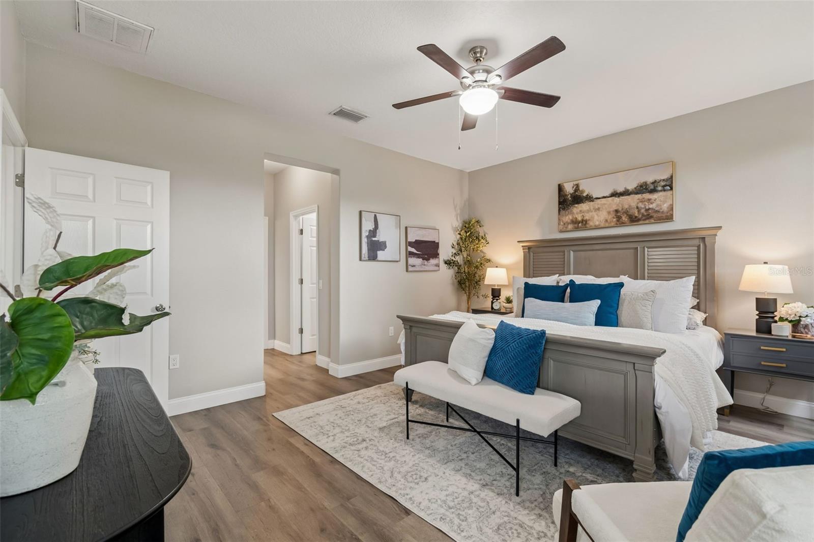 CONCORD STATION PH 01 UNITS A & B - Residential