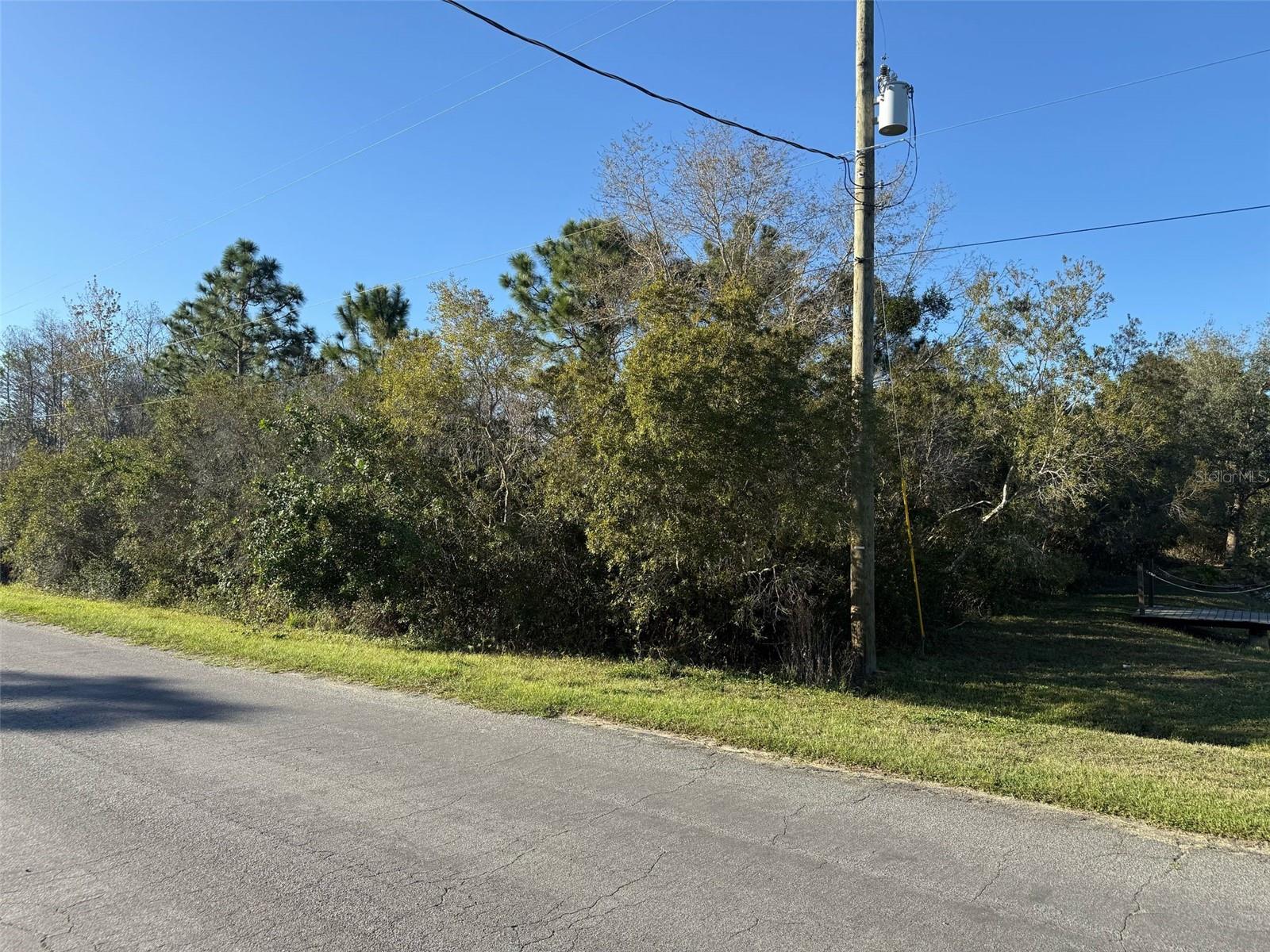 CAPE ORLANDO ESTATES - Land