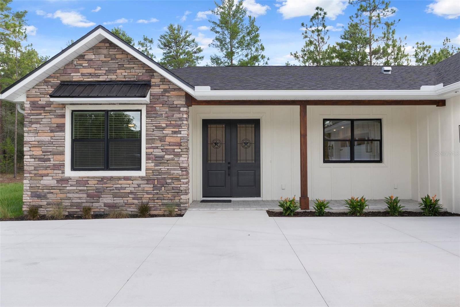 PINE RIDGE UNIT 01 - Residential