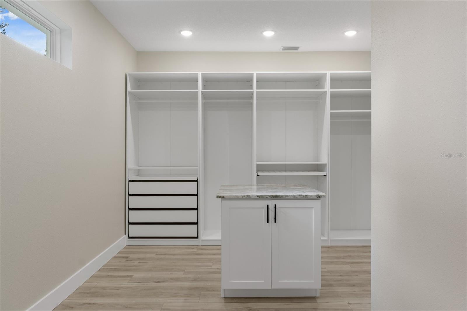 PINE RIDGE UNIT 01 - Residential