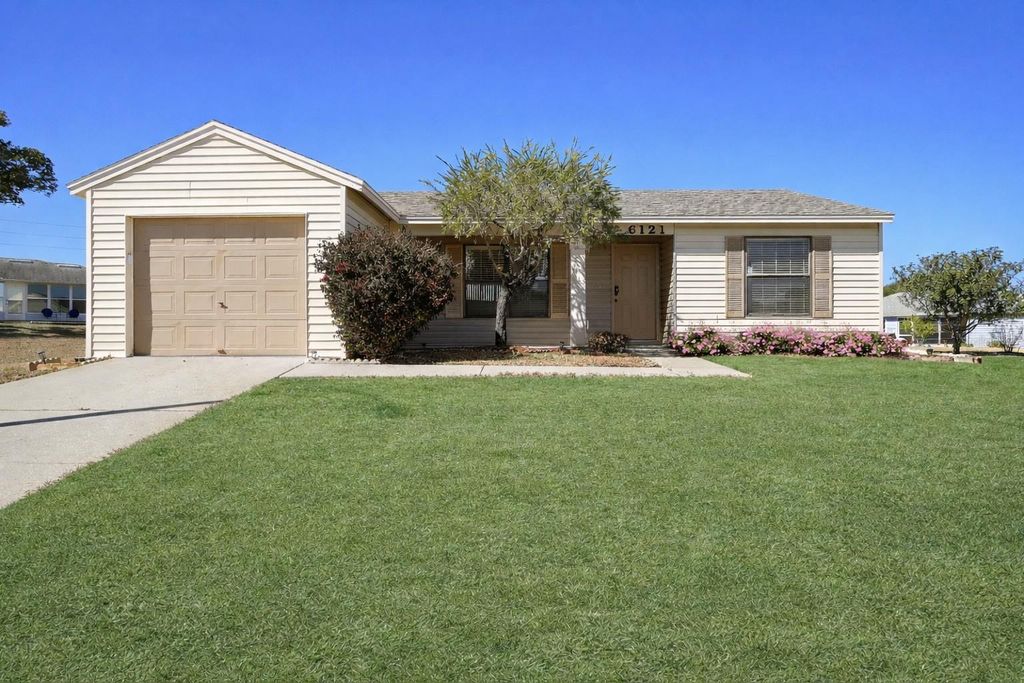 Photo of 6121 Kittiwake Drive, Lakeland, FL 33809 (MLS # L4959217)