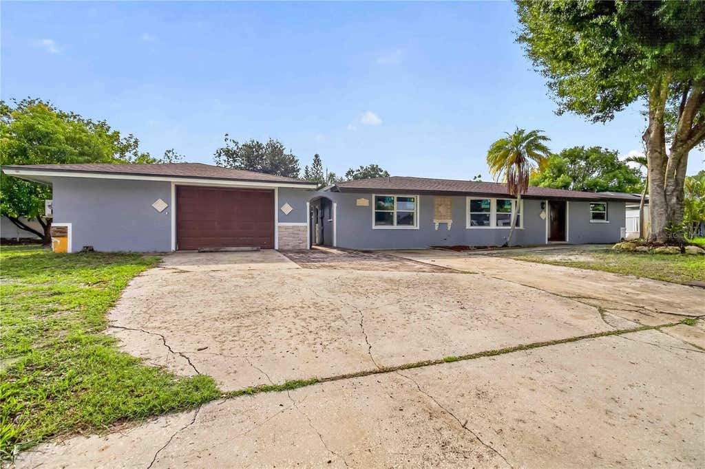 Photo of 4734 Delmonte Avenue, Sarasota, FL 34235 (MLS # A4701355)