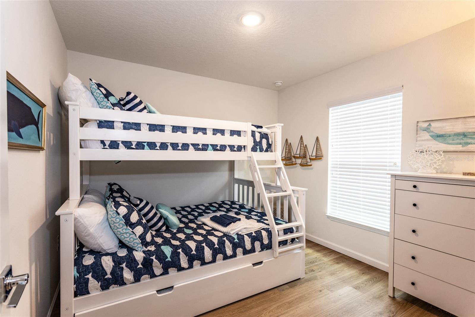 FOREST GROVE BUS CENTER - Residential