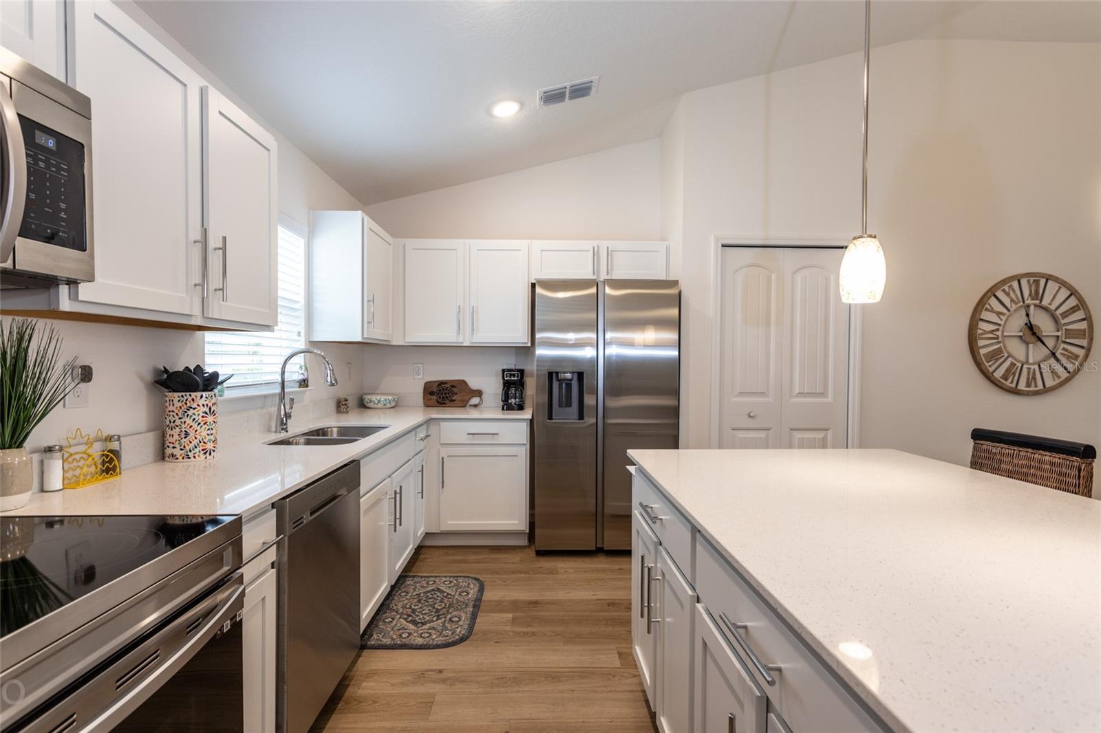 FOREST GROVE BUS CENTER - Residential