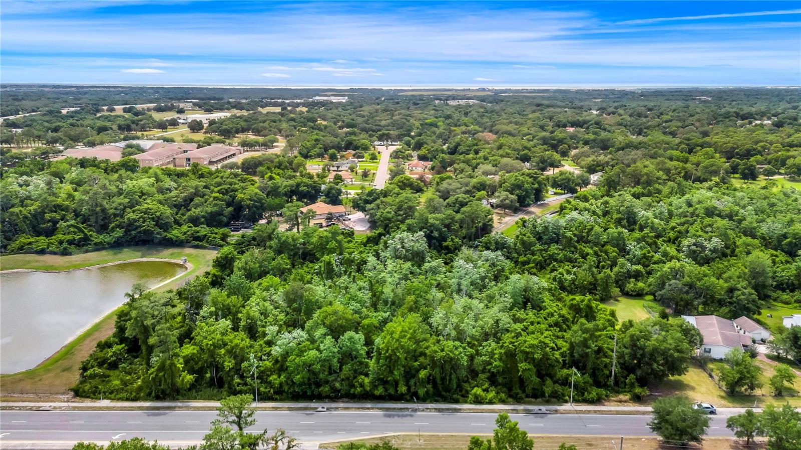 ACREAGE - Land