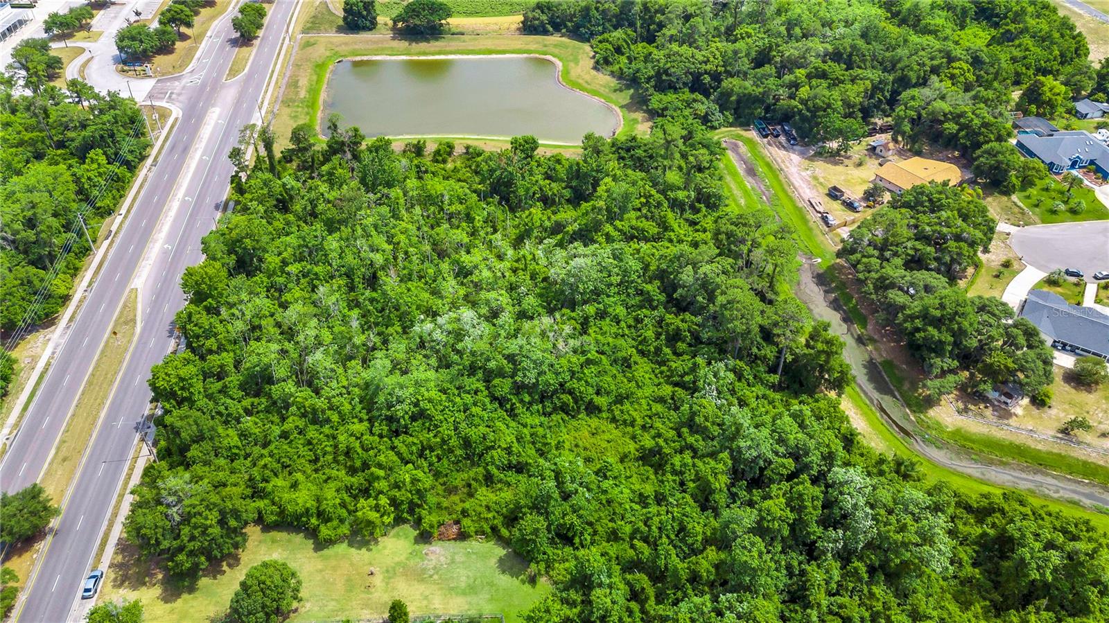 ACREAGE - Land