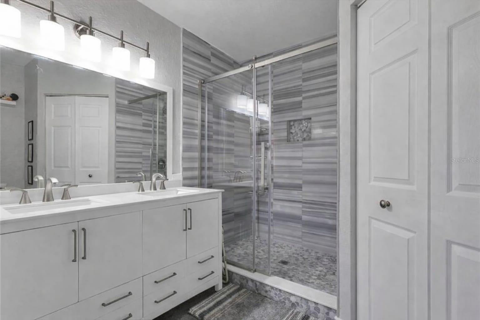 WATERFORD AT PALM HARBOR LUXURY CONDO - Residential