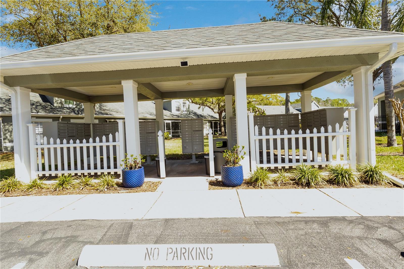 WATERFORD AT PALM HARBOR LUXURY CONDO - Residential