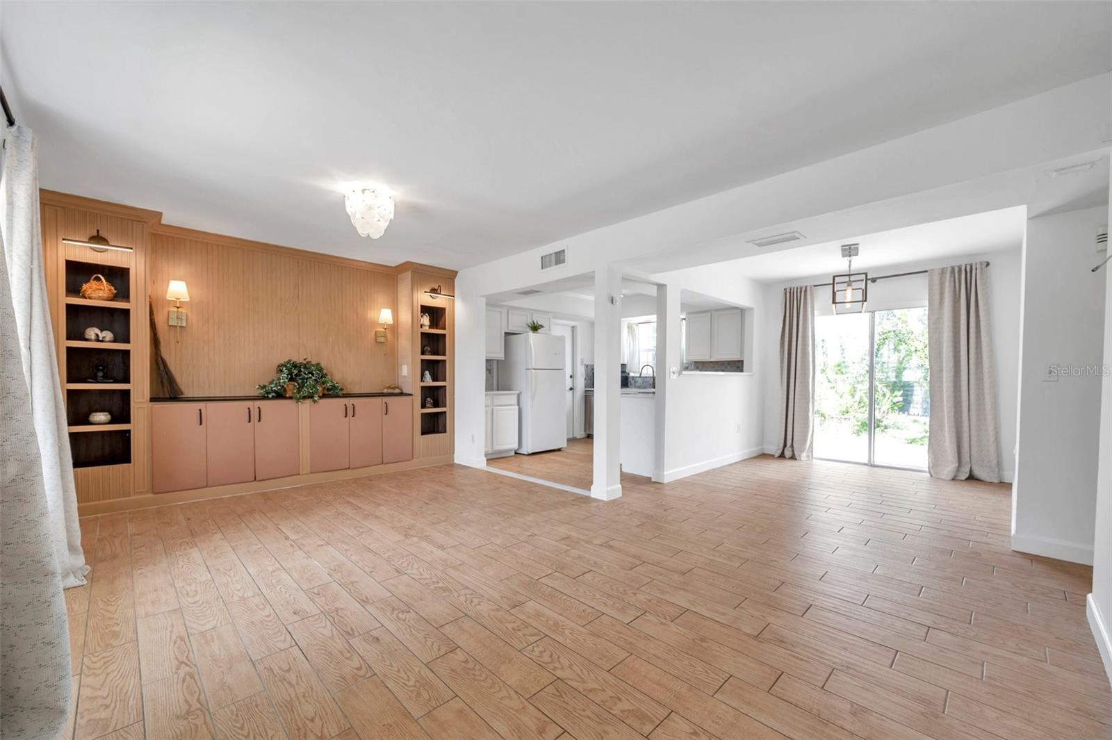 3865 GATEWOOD DRIVE