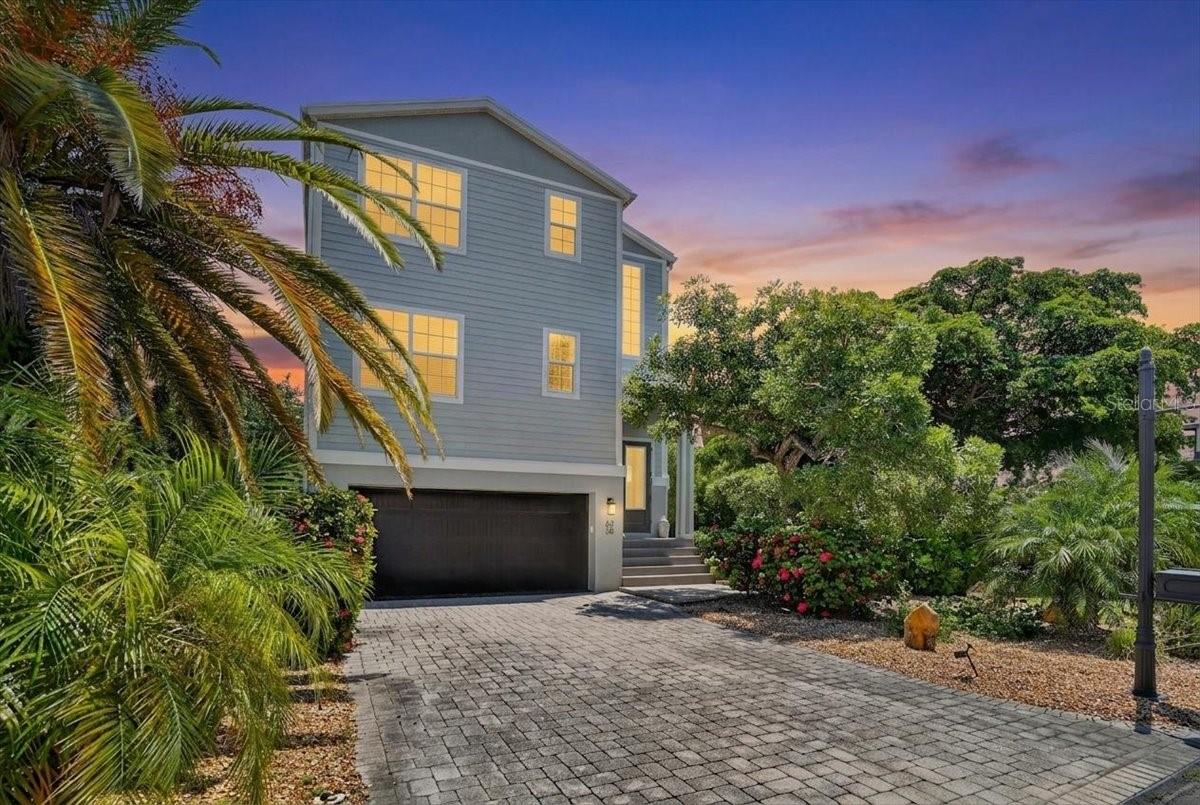6330 LAGUNA DRIVE, LONGBOAT KEY, FL, 34228 3 6330 LAGUNA DRIVE