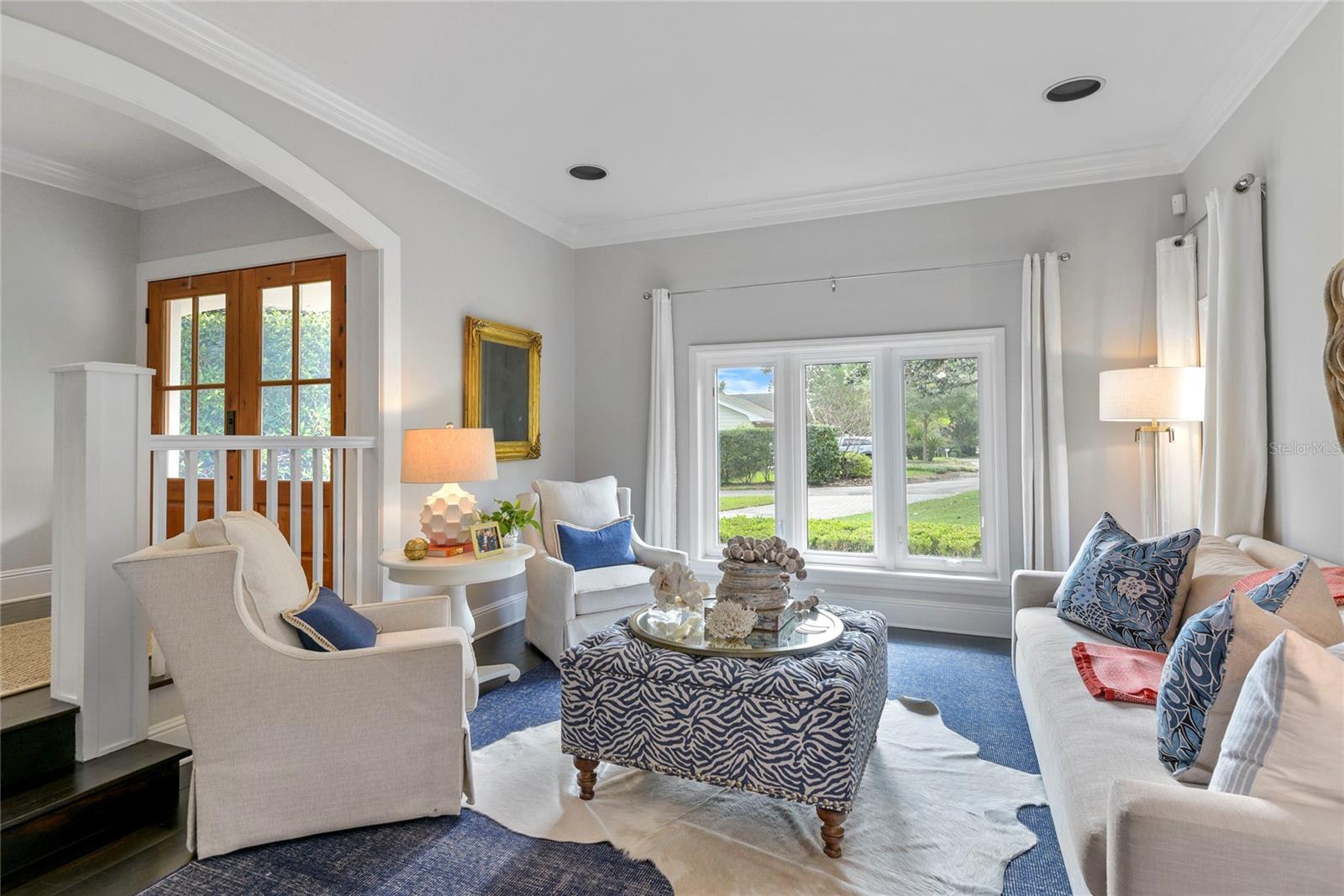 543 E LAKE SUE AVENUE