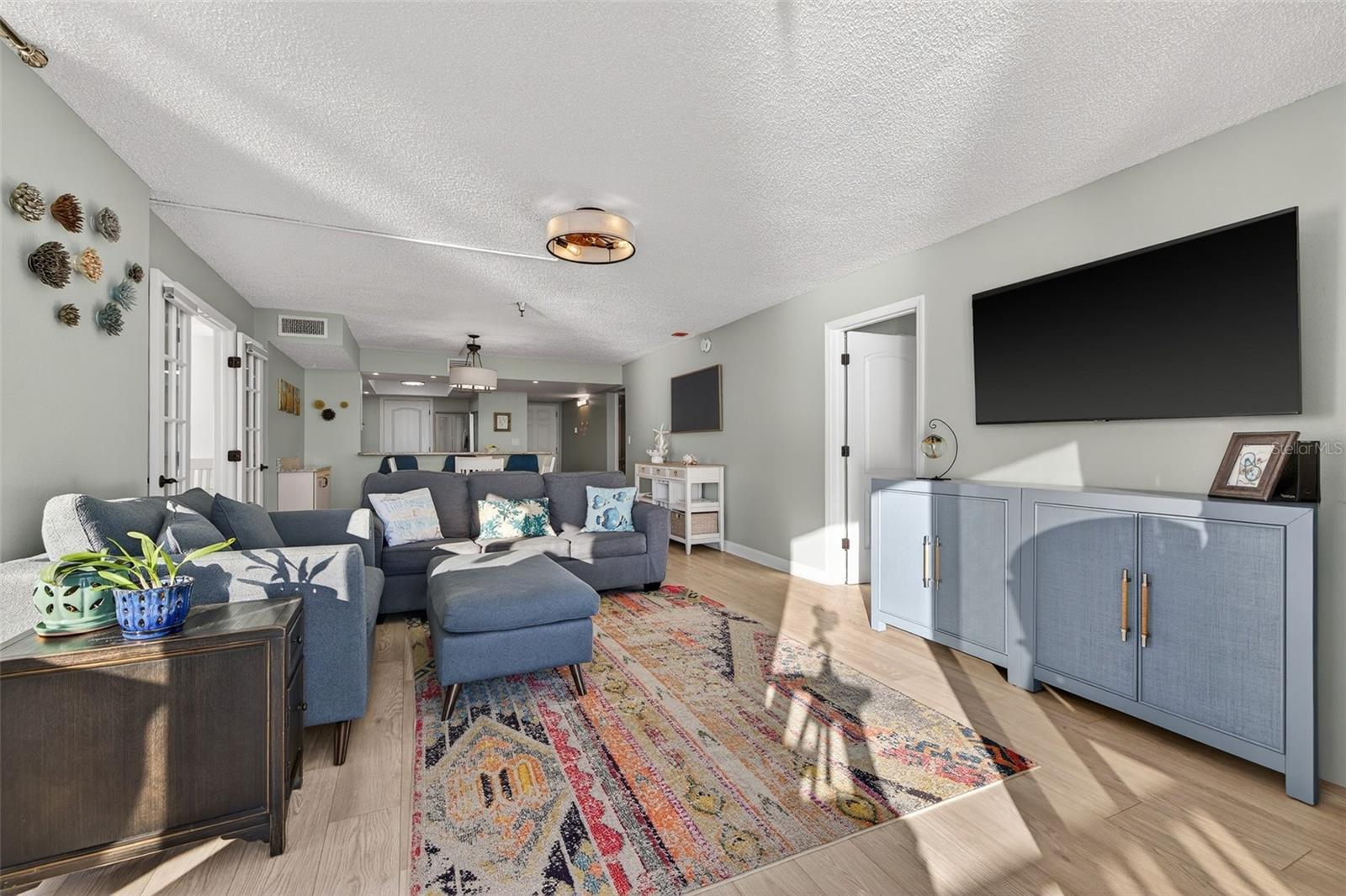 MADEIRA TOWERS CONDO - Residential