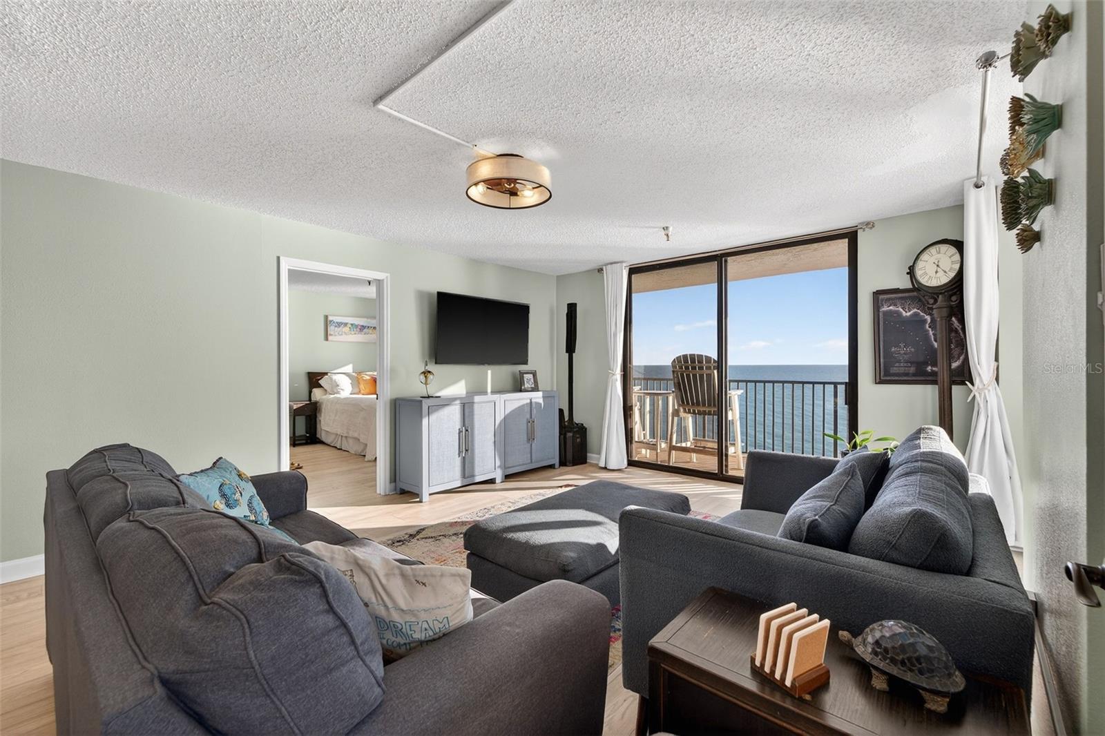 MADEIRA TOWERS CONDO - Residential