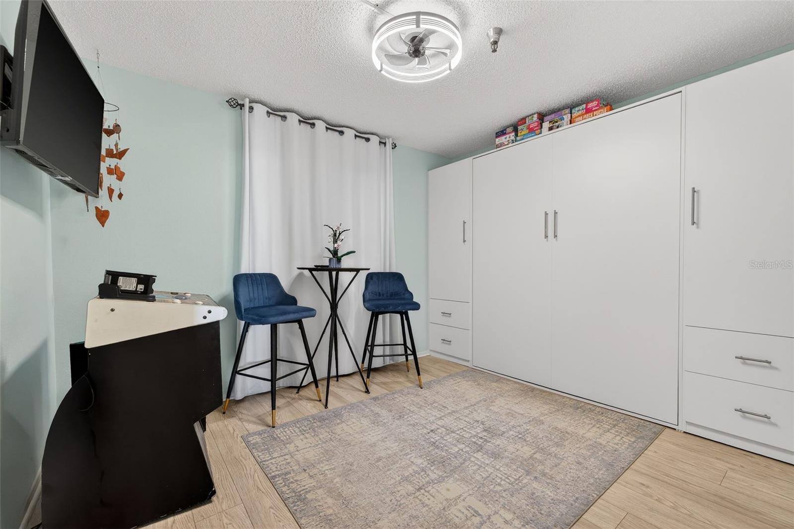 MADEIRA TOWERS CONDO - Residential