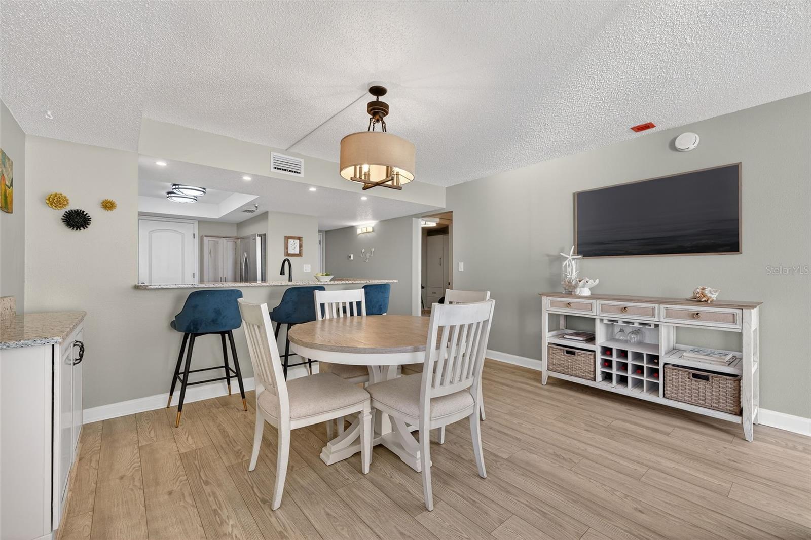 MADEIRA TOWERS CONDO - Residential