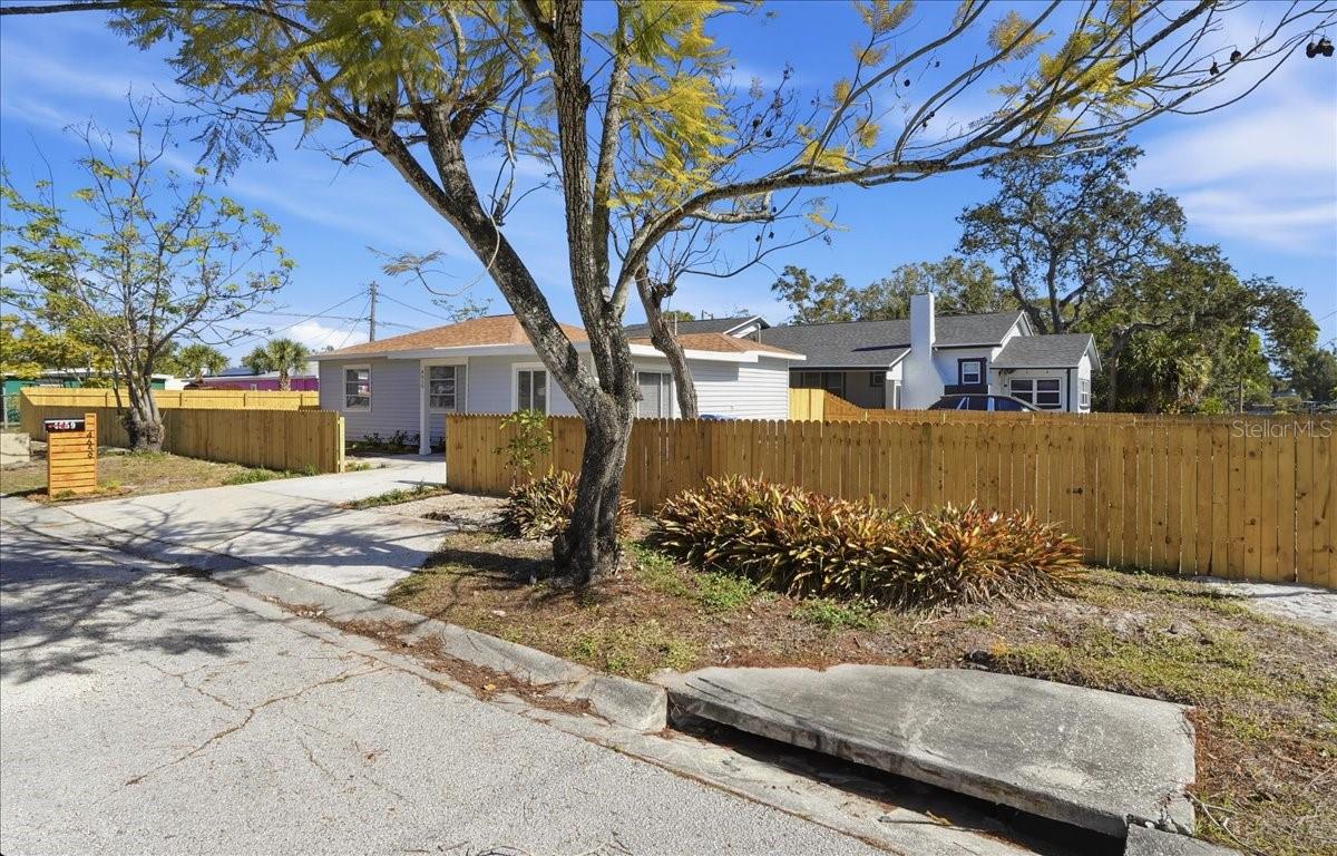 VINSETTA PARK ADD REV - Residential