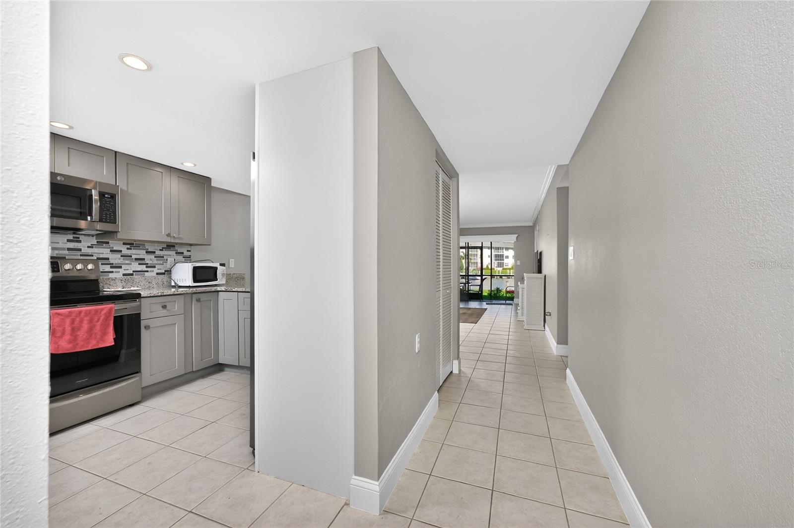 BAL HARB PLACE BLDG 01 - Residential