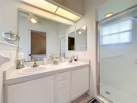 Tiny photo for 5859 Princess Caroline Place, Leesburg, FL 34748 (MLS # G5113961)