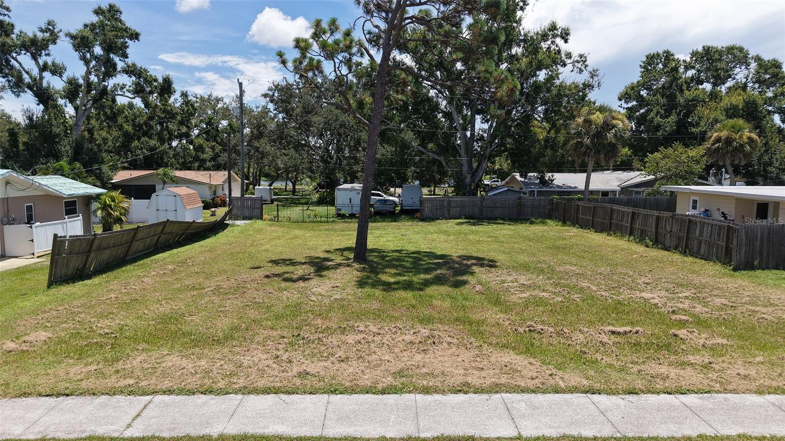 SOUTH VENICE - Land