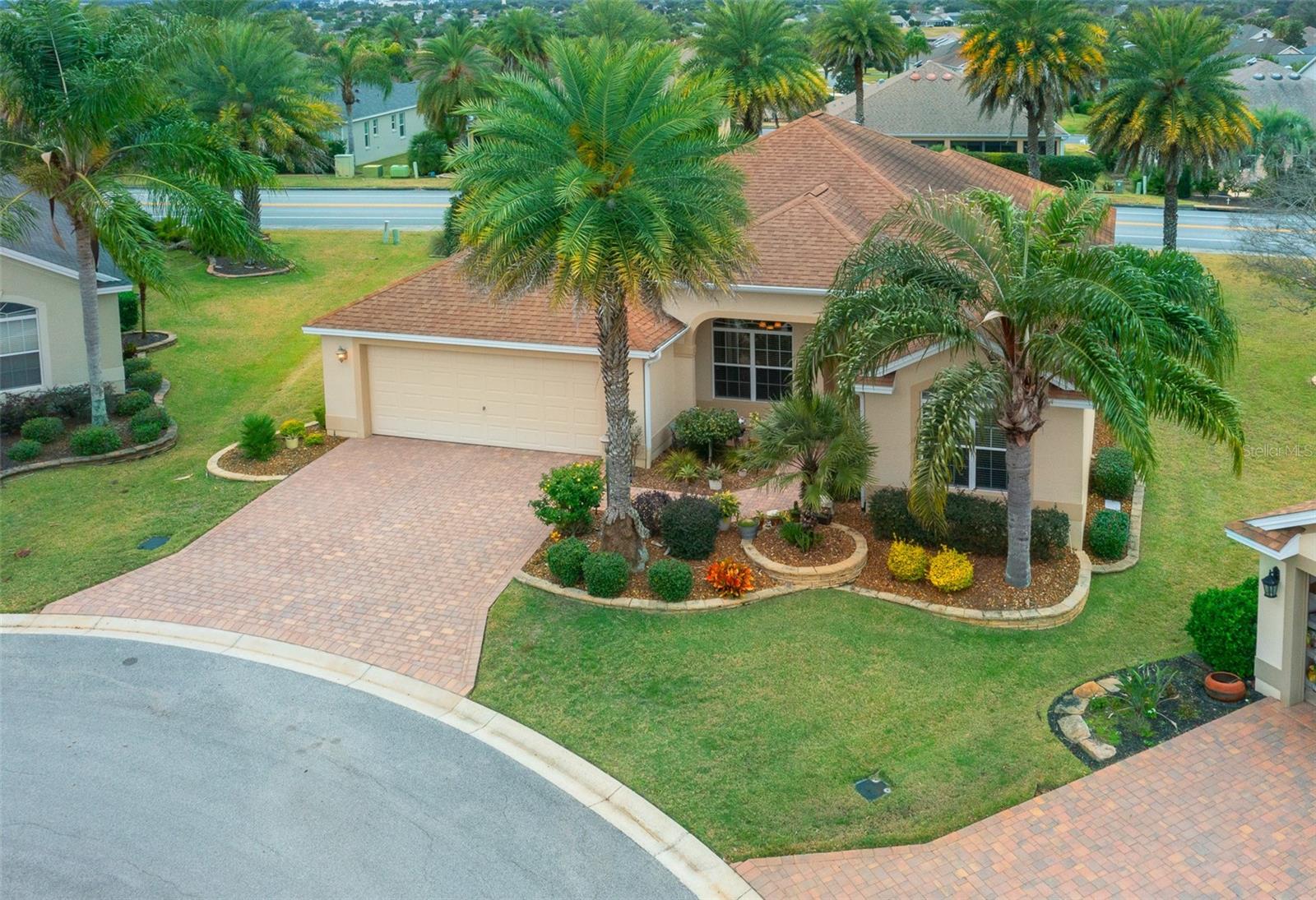 1135 BURKE COURT