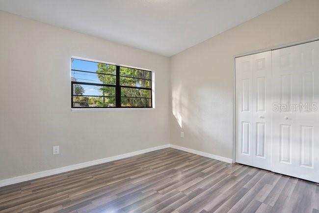 WHISPERING OAKS - Residential