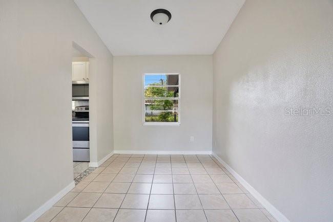 WHISPERING OAKS - Residential