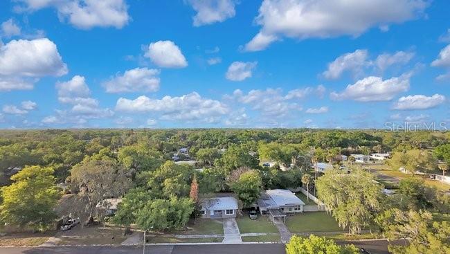 WHISPERING OAKS - Residential