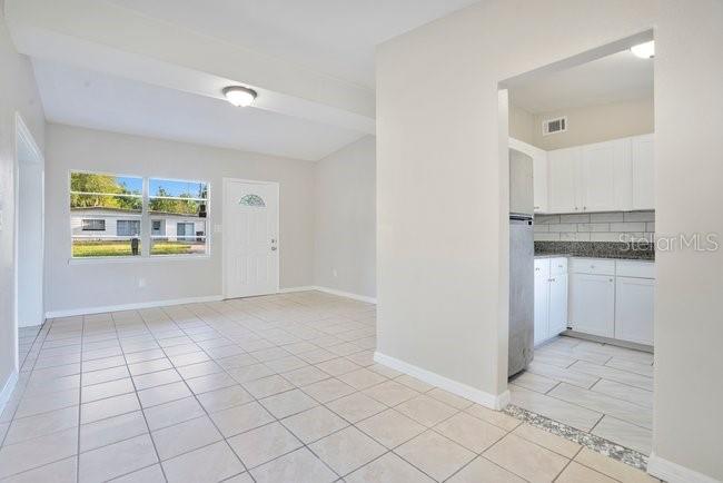 WHISPERING OAKS - Residential