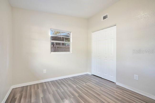 WHISPERING OAKS - Residential