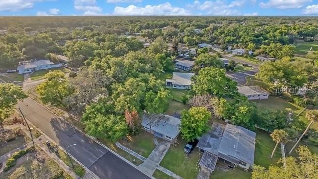 WHISPERING OAKS - Residential