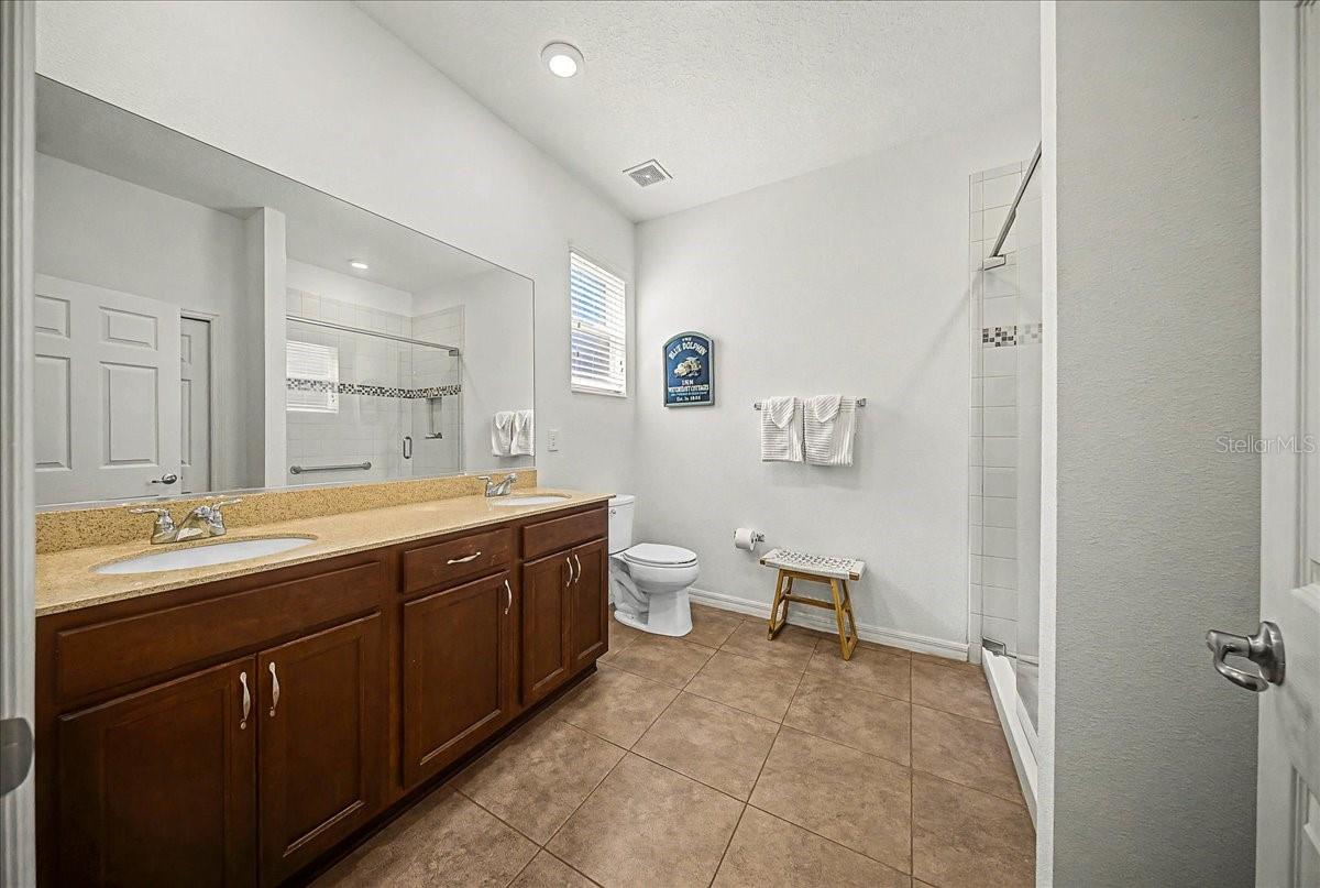 INDIGO EAST - Residential