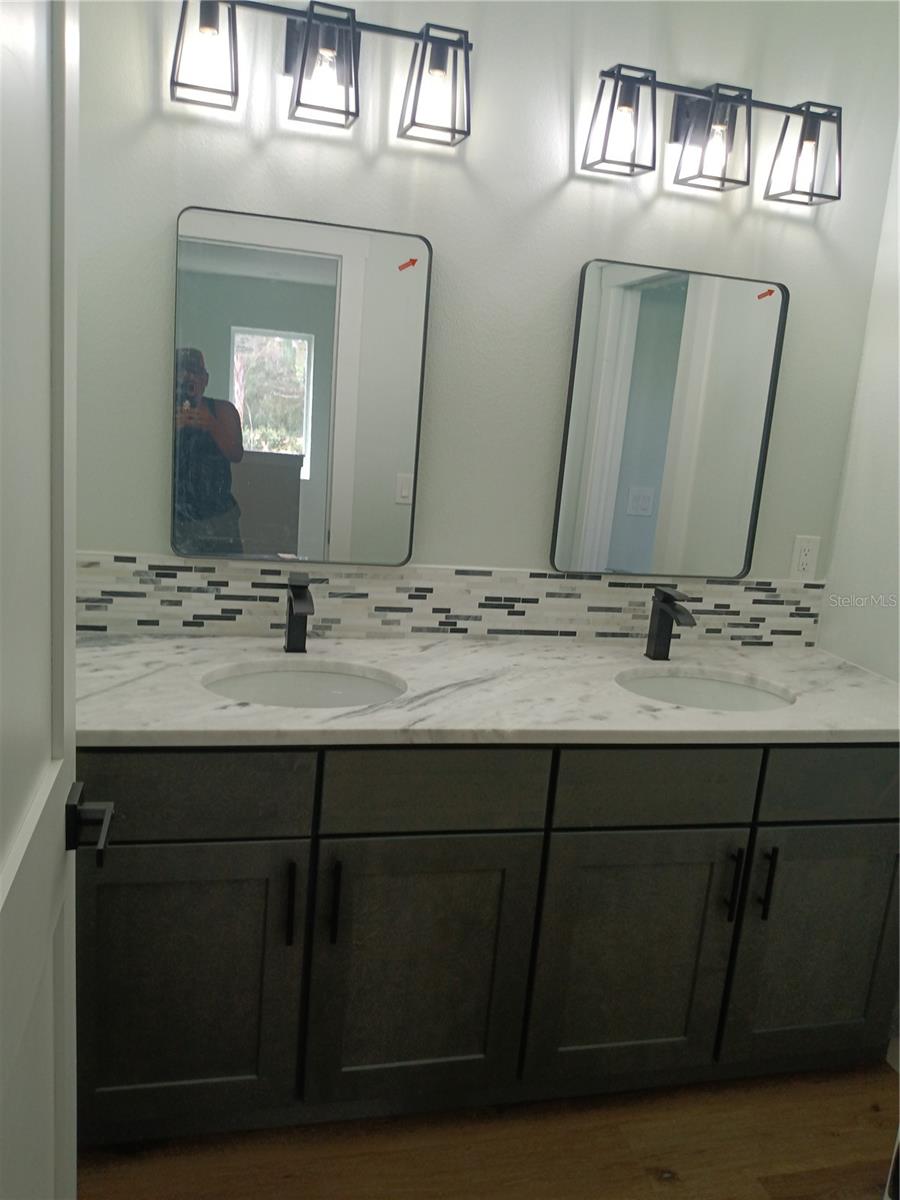 CARTERTOWN LOT 10 - Residential