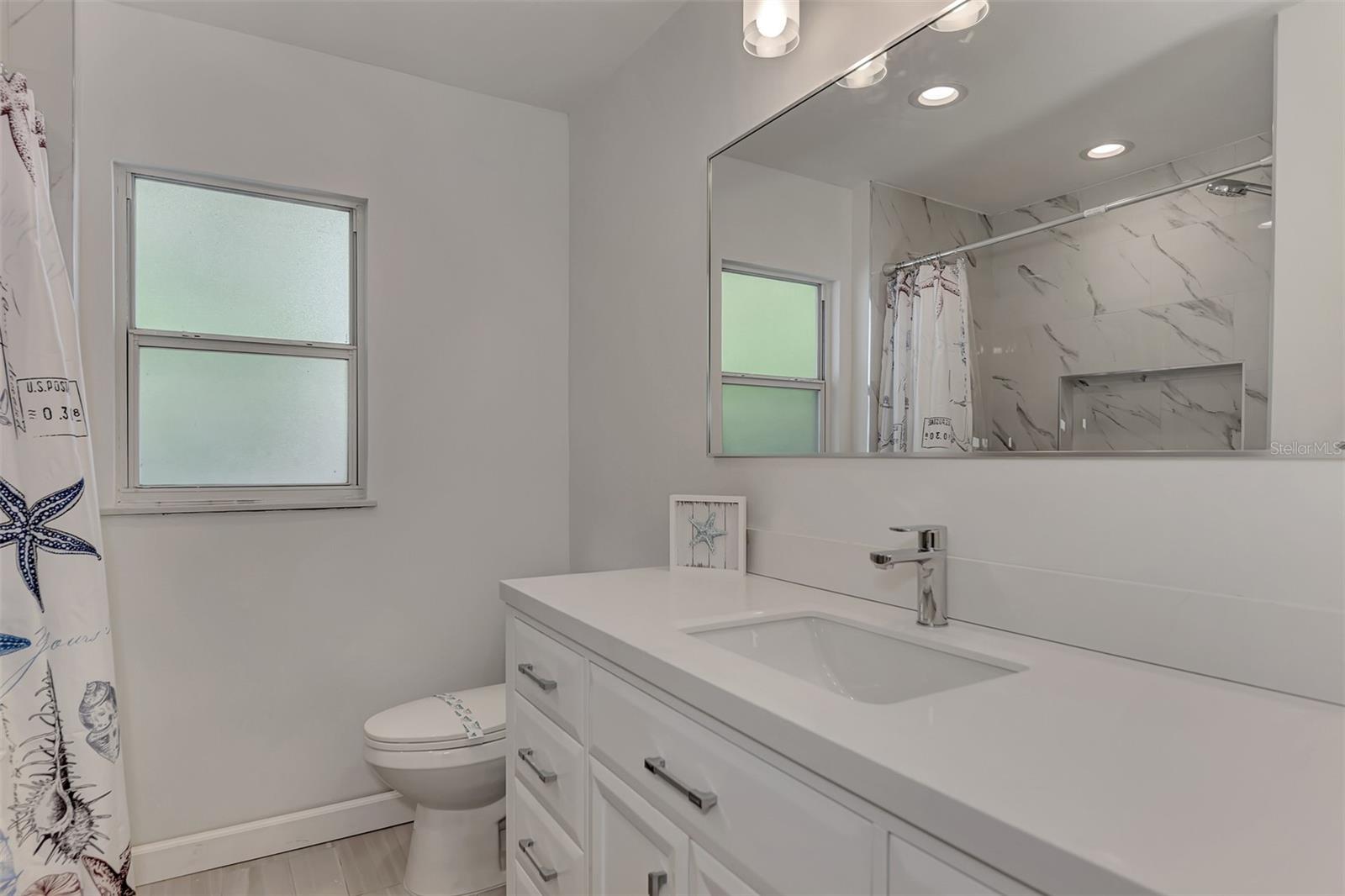 SARASOTA BEACH - Residential Lease