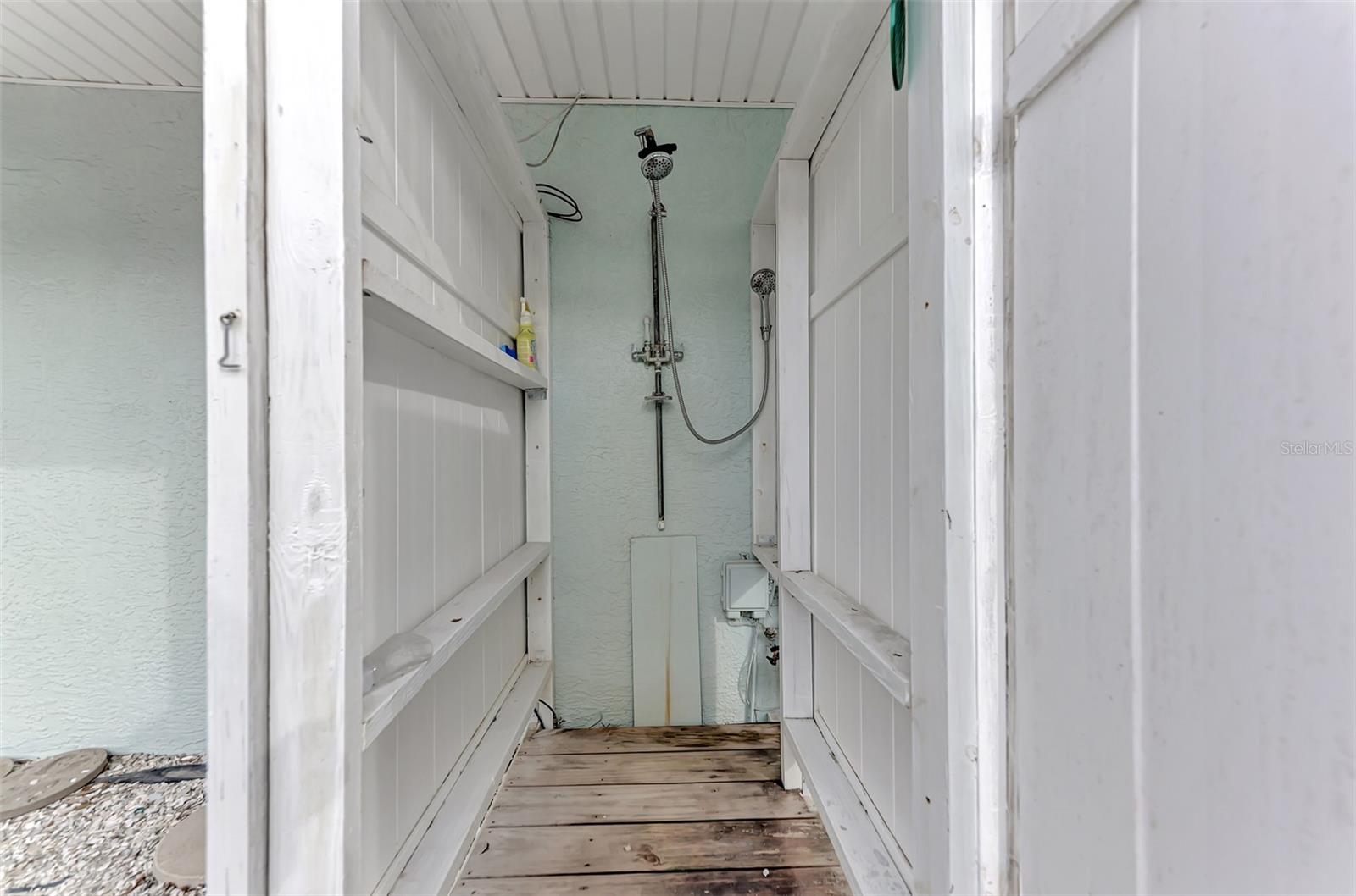 SARASOTA BEACH - Residential Lease